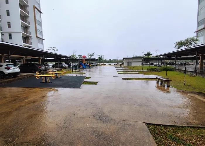 Muji Homestay Kuching Scenic View 2 Bedrooms Entire Apartment