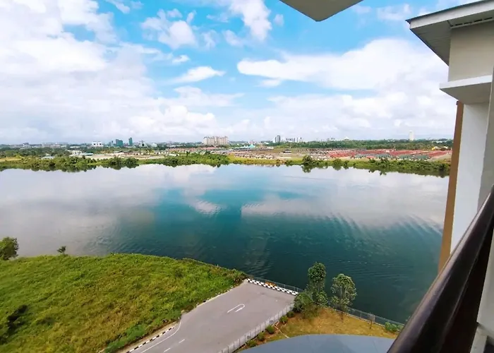 Muji Homestay Kuching Scenic View 2 Bedrooms Entire Apartment